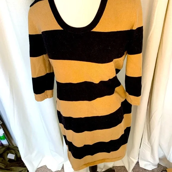 calvin klein orange sweater dress Calvin Klein Calvin Klein Orange A-Line Skirt Chic Sweater Dress L 100%  Acrylic Boat Neck 3/4 Sleeve Pullover Women